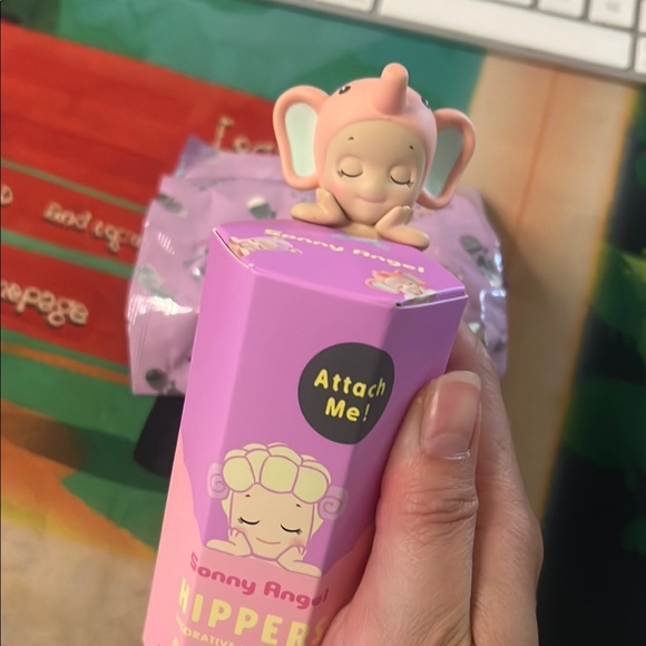 Sonny Angel HIPPERS Dreaming Series - Elephant - Picture 2 of 3